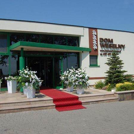 Dom Weselny ,, Anna" Hotel Warlubie Bagian luar foto